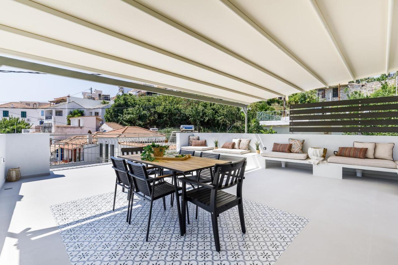 Breezy Rooftop House Skopelos stad Exteriör bild