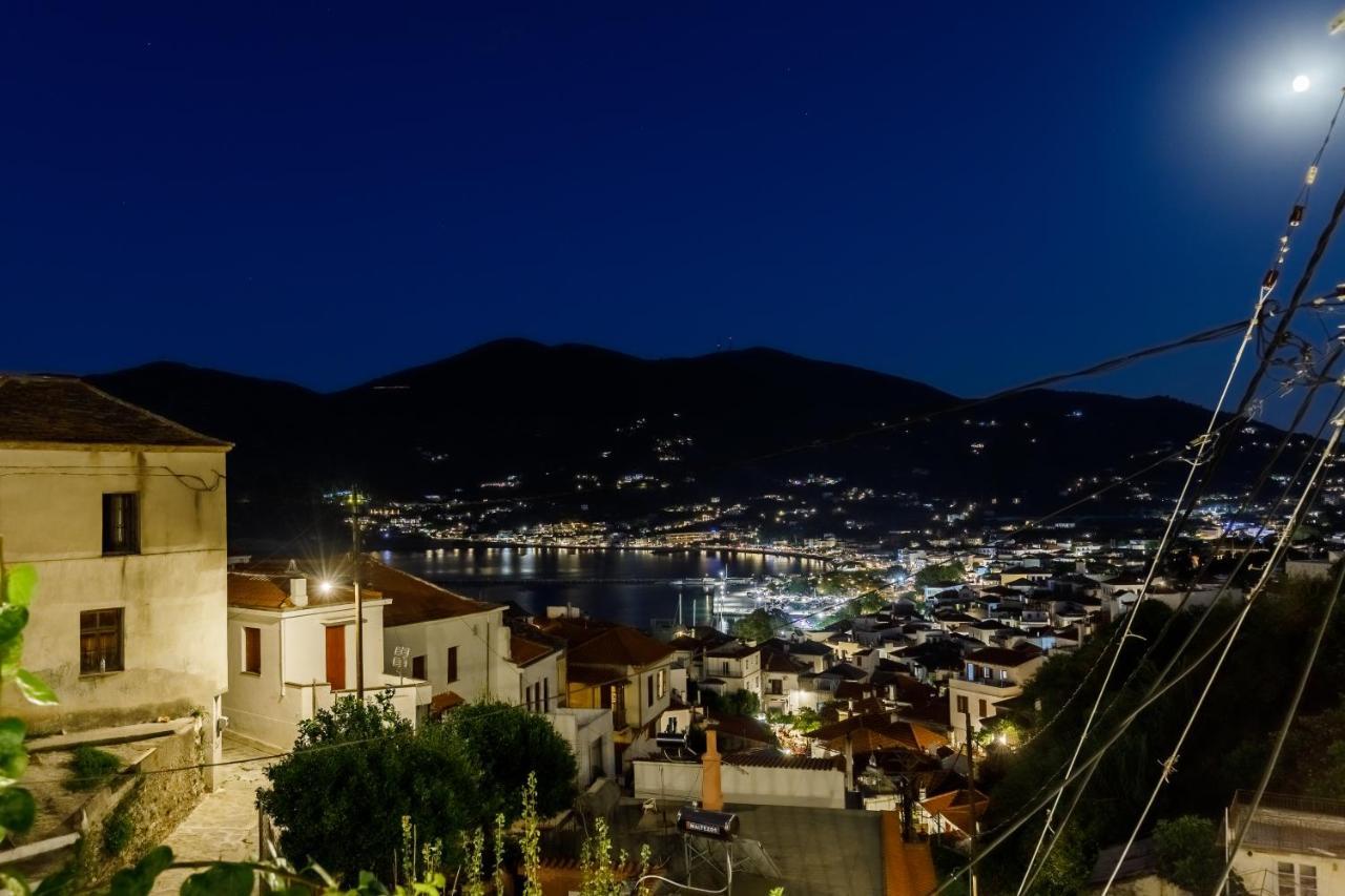 Breezy Rooftop House Skopelos stad Exteriör bild